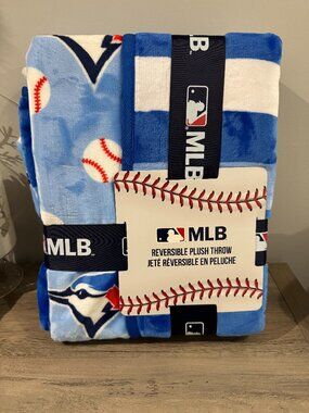 MLB Toronto Blue Jays Reversible Plush Throw